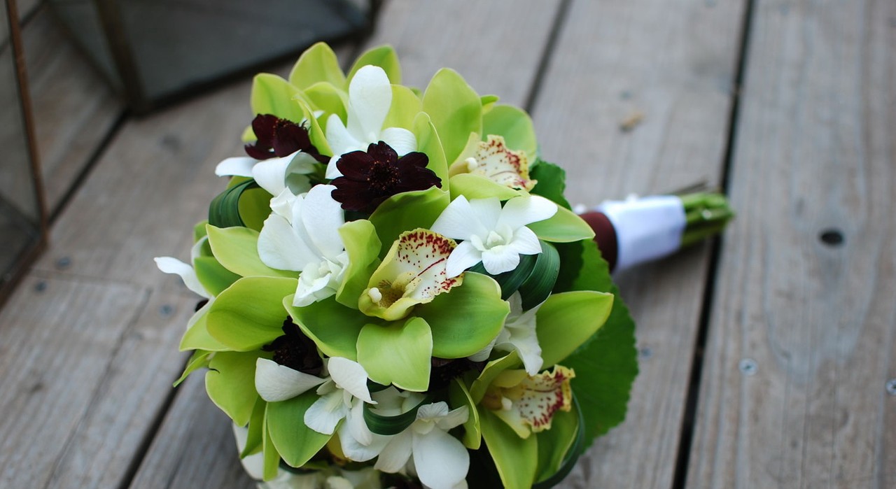 Как выбрать доступные (бюджетные) флористические курсы в учебном центре? Как выбрать доступные (бюджетные) флористические курсы в учебном центре?