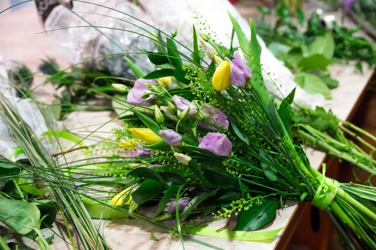 Учебный процесс лучших учебных студий (салонов) искусства флористов Учебный процесс лучших учебных студий (салонов) искусства флористов